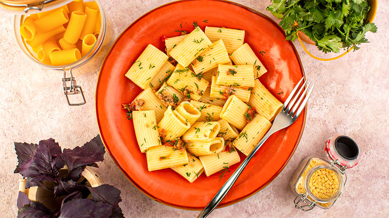 Paccheri con pesce spada